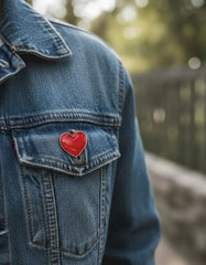 Pin Metálico Corazón Rojo Clásico