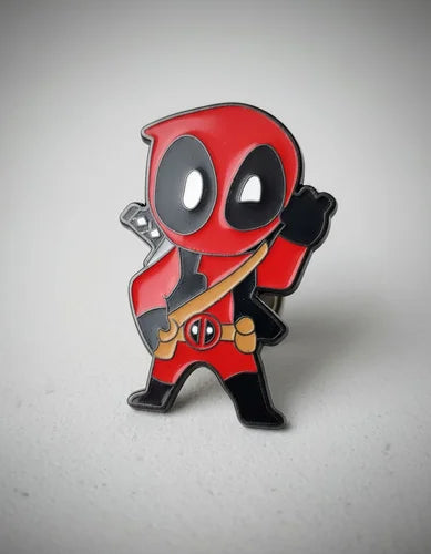 Pin Metálico Deadpool Saludando