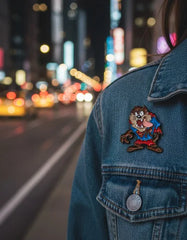 Pin Metálico Demonio de Tasmania Superman