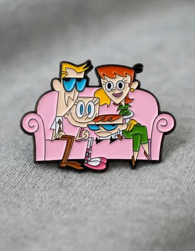 Pin Metálico Dexter en Familia