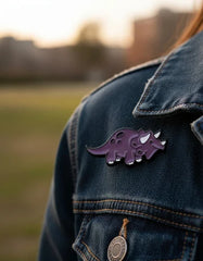 Pin Metálico Dinosaurio Triceratops