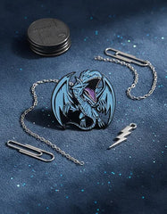 Pin Metálico Dragón Blanco de Ojos Azules