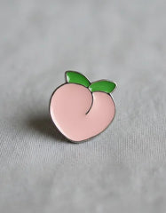 Pin Metálico Durazno Rosa Kawaii