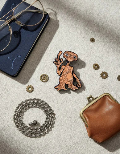 Pin Metálico E.T. Clásico