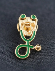 Pin Metálico Estetoscopio Verde Dorado