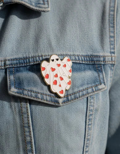 Pin Metálico Fantasma Enamorado