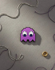 Pin Metálico Fantasma Pinky