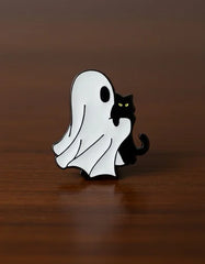 Pin Metálico Fantasma y Gatito Cargado