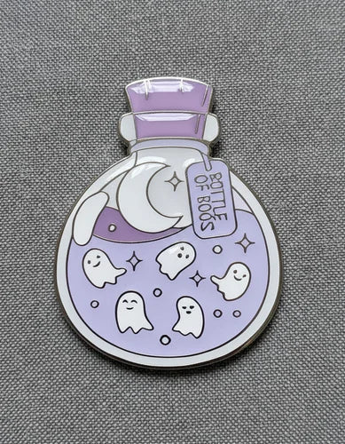 Pin Metálico Fantasmas en Botella