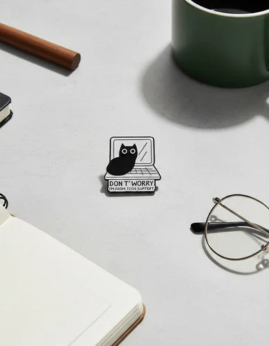 Pin Metálico Gatito Don't Worry