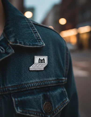 Pin Metálico Gatito I'm a Program