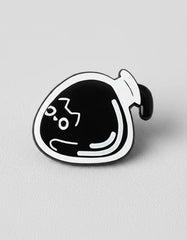 Pin Metálico Gatito en Botella