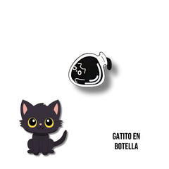 Pin Metálico Gatito en Botella