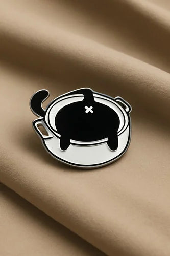 Pin Metálico Gatito en Cazuela