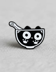 Pin Metálico Gatito en Cuenco