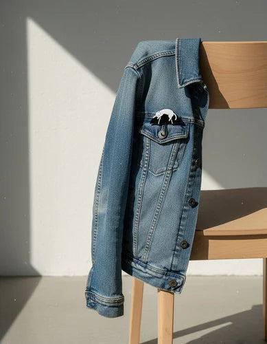 Pin Metálico Gatito en Paraguas