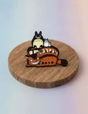 Pin Metálico Gatobús con Totoros