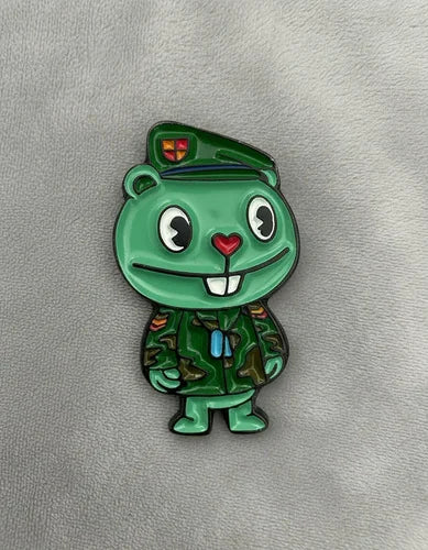 Pin Metálico Happy Tree Friends Flippy Bueno
