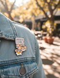 Pin Metálico Huevos a $1.800