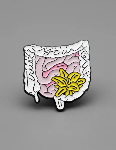 Pin Metálico Intestino con Flor Amarilla