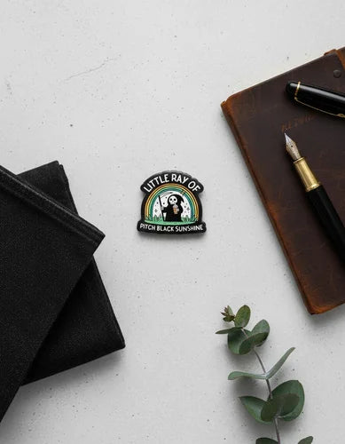 Pin Metálico La Parca Optimista