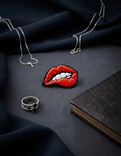 Pin Metálico Labios Retro Naranja