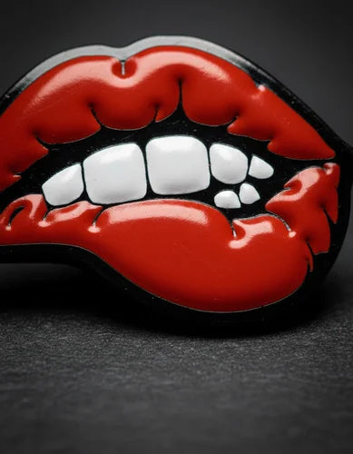 Pin Metálico Labios Retro Naranja