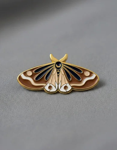 Pin Metálico Mariposa Café Estelar