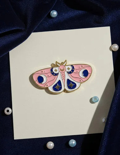 Pin Metálico Mariposa Cósmica Rosada