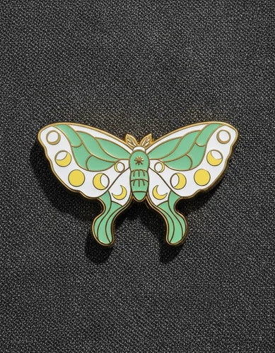 Pin Metálico Mariposa Lunar Verde