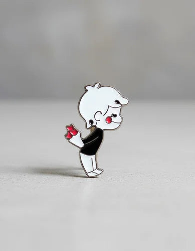 Pin Metálico Niño con Ramo de Rosas