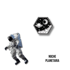 Pin Metálico Noche Planetaria