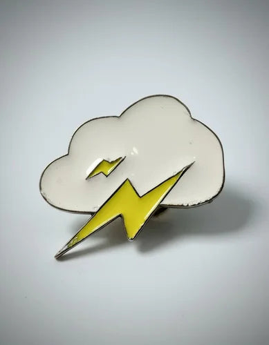 Pin Metálico Nube con Rayo