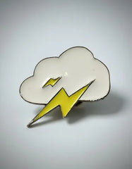 Pin Metálico Nube con Rayo