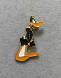 Pin Metálico Pato Lucas
