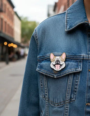 Pin Metálico Perrito Bulldog Francés Sonriente