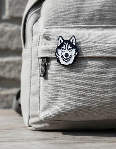 Pin Metálico Perrito Husky Siberiano