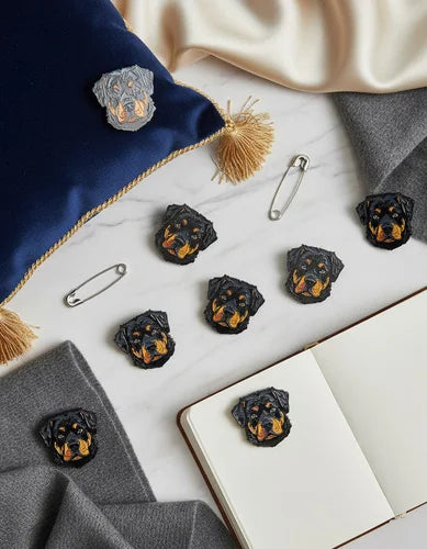 Pin Metálico Perrito Rottweiler