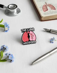 Pin Metálico Pulmones The Lung Whisperer