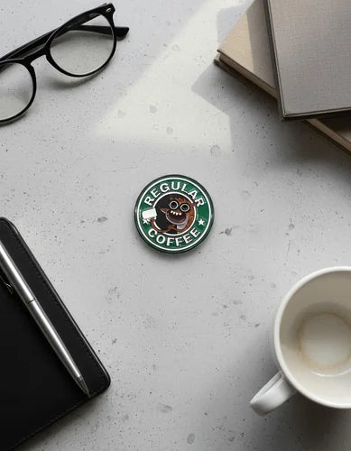 Pin Metálico Regular Coffee Rigby