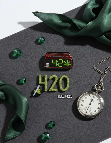 Pin Metálico Reloj 4:20