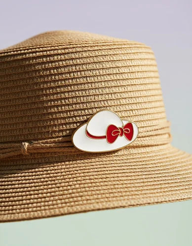 Pin Metálico Sombrero de Verano