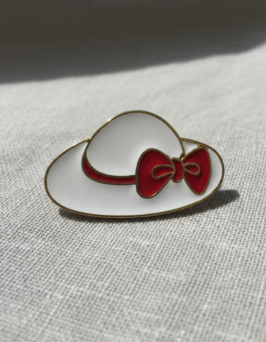 Pin Metálico Sombrero de Verano