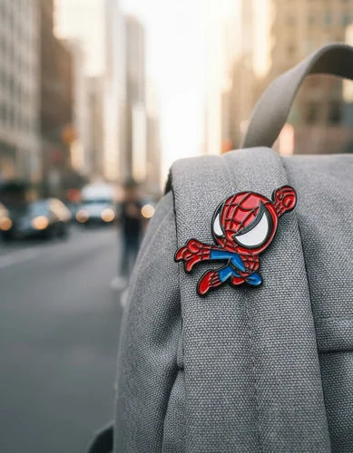 Pin Metálico Spider-Man Salto Arácnido