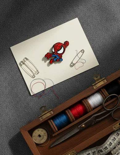 Pin Metálico Spider-Man Salto Arácnido