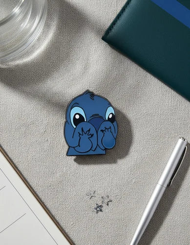 Pin Metálico Stitch Apenado
