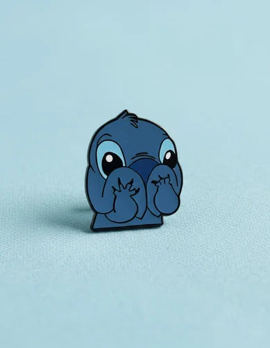 Pin Metálico Stitch Apenado