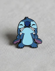 Pin Metálico Stitch Estresado