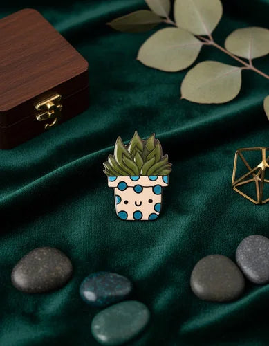 Pin Metálico Suculenta Lunares