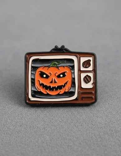 Pin Metálico Televisor Halloween